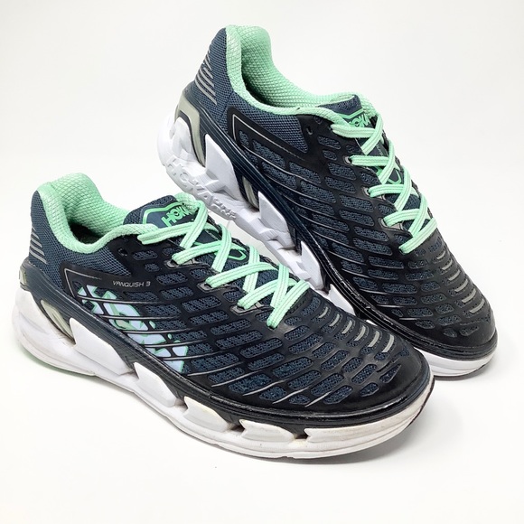 hoka one one vanquish 3
